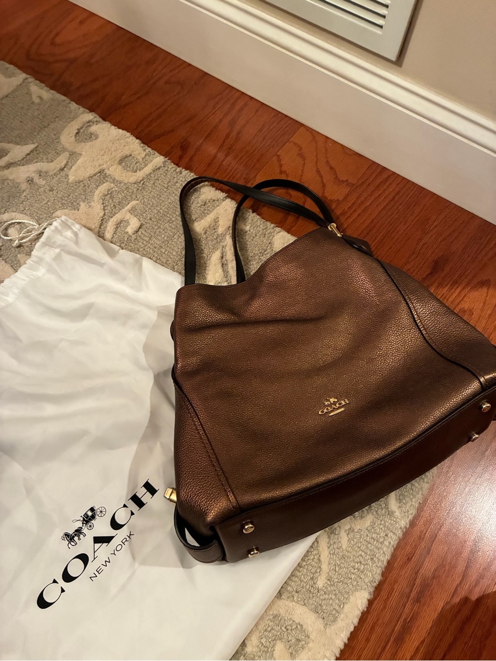 Coach Brown Leather Shoulder Bag with Gold Hardware -Purse - Picture 3 of 15